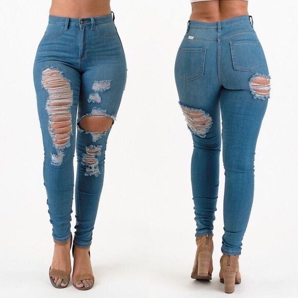 Take Chances Skinny Jeans - Picture 1 of 5